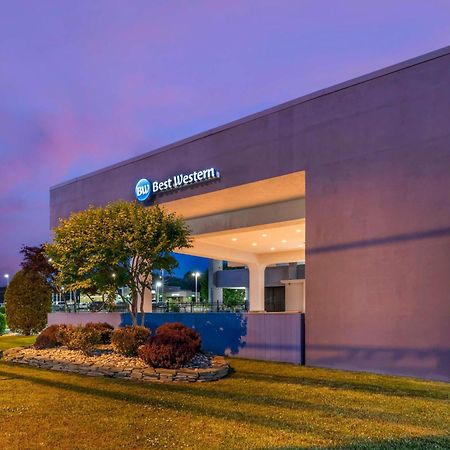 Best Western Salisbury Plaza Exterior photo