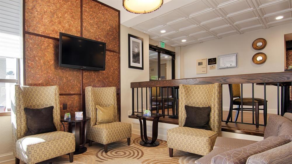 Best Western Salisbury Plaza Exterior photo