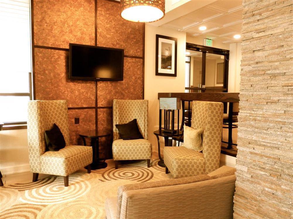 Best Western Salisbury Plaza Interior photo