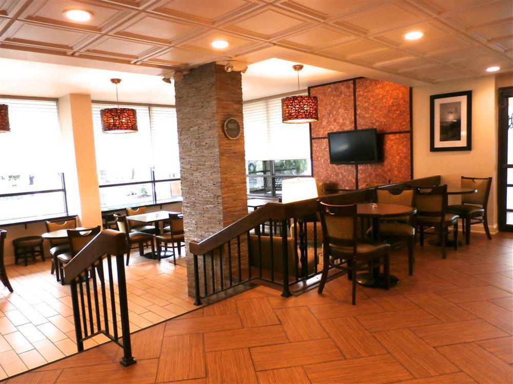 Best Western Salisbury Plaza Interior photo