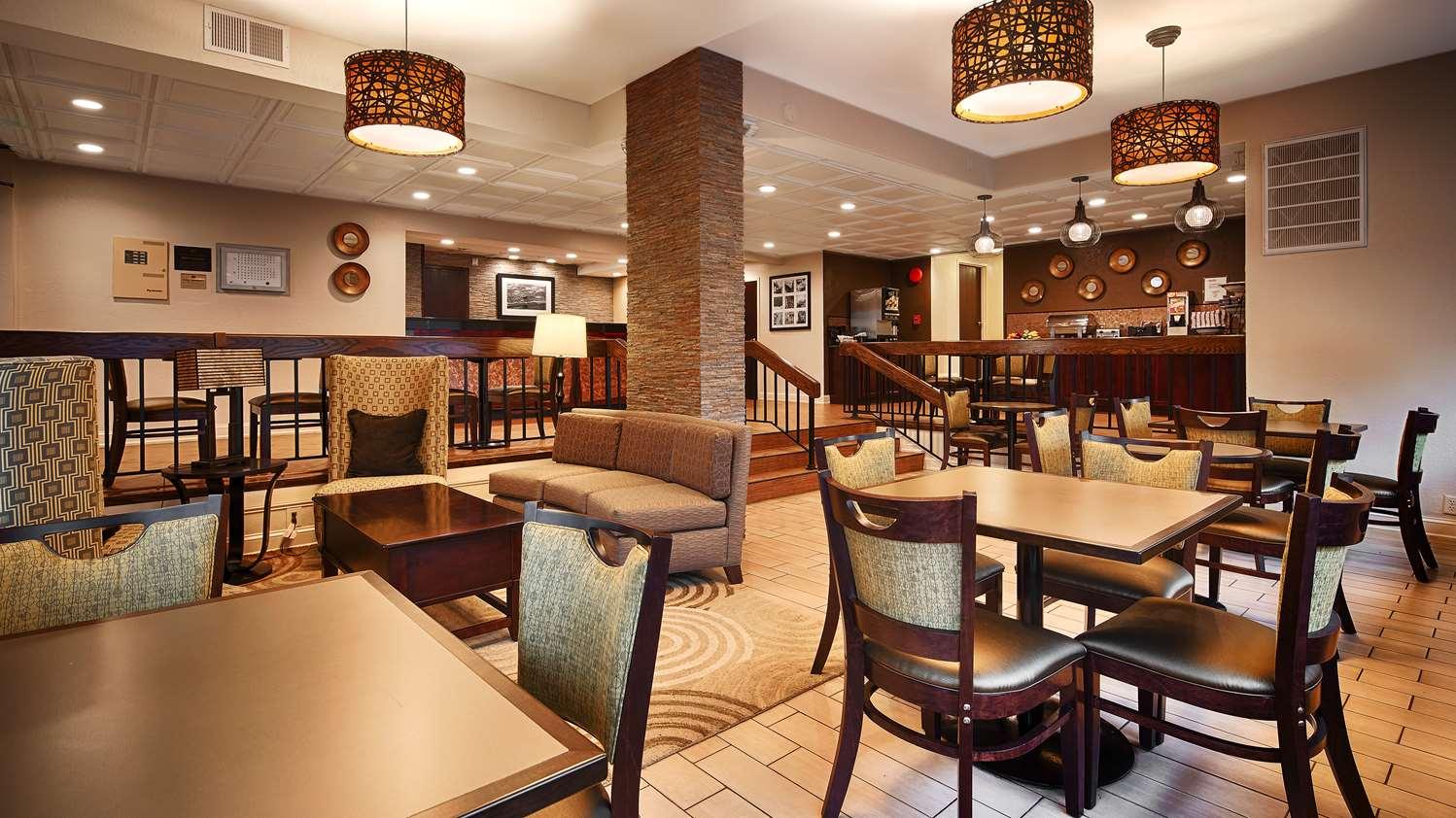 Best Western Salisbury Plaza Exterior photo