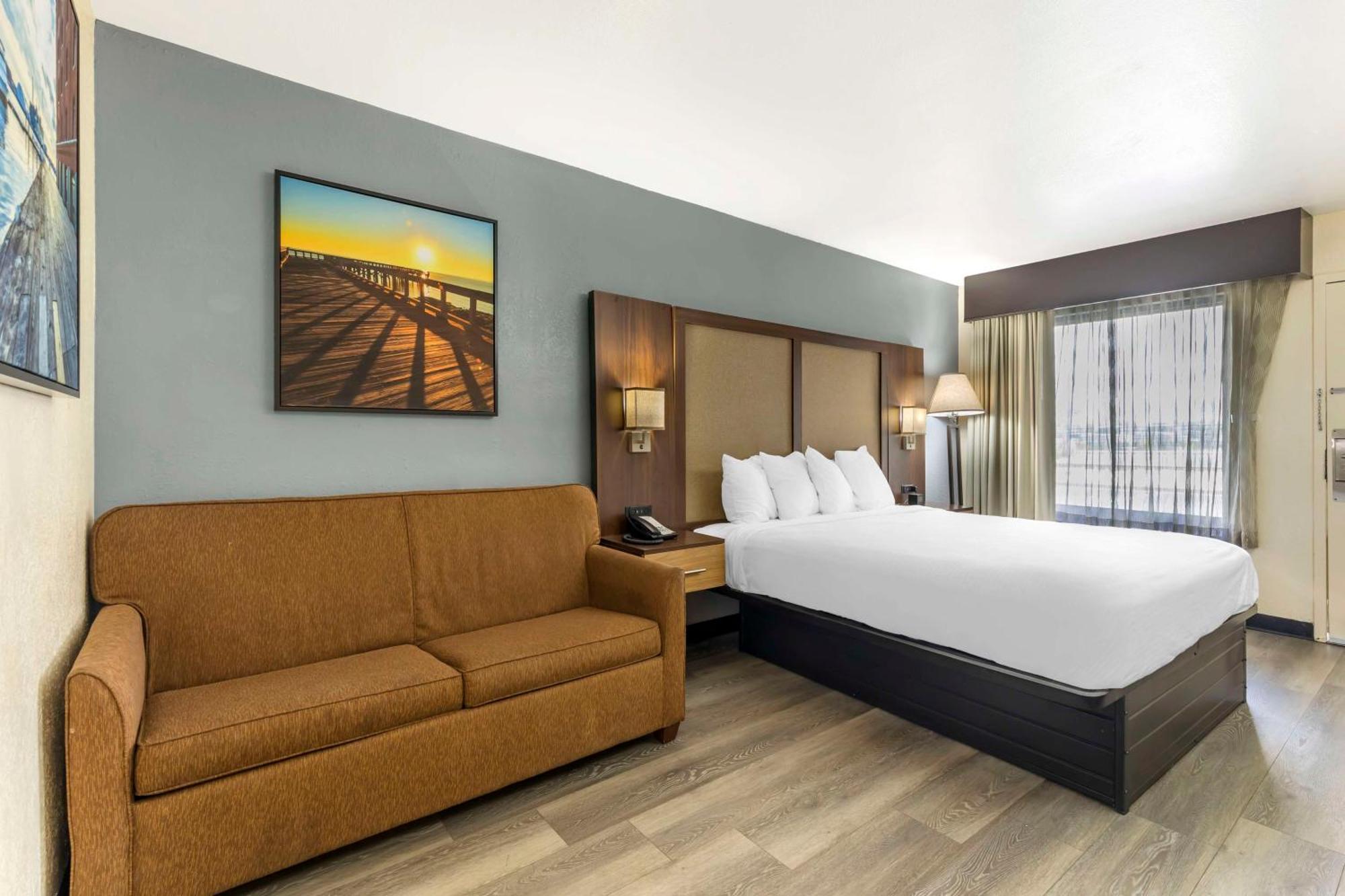 Best Western Salisbury Plaza Exterior photo