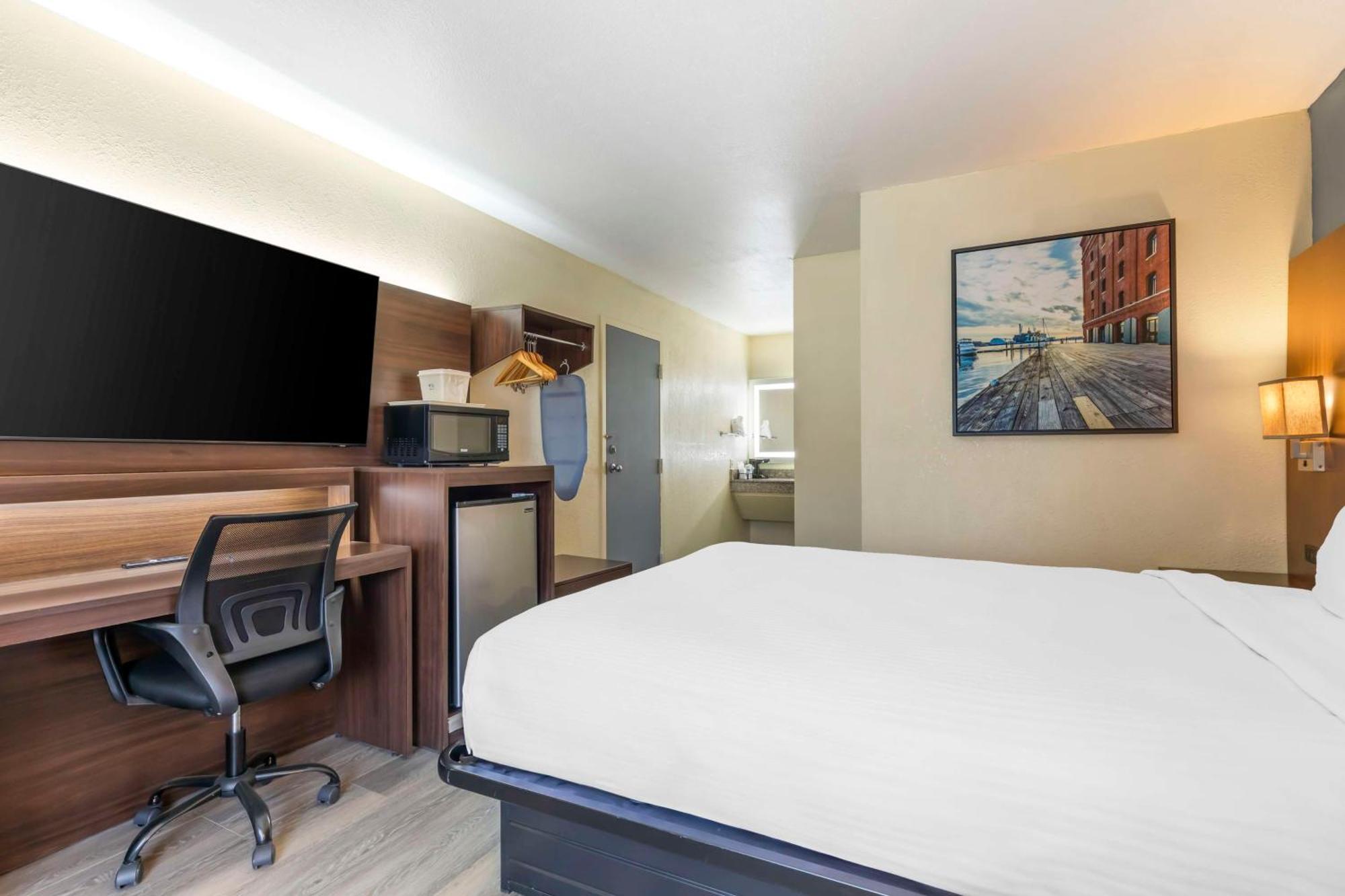 Best Western Salisbury Plaza Exterior photo