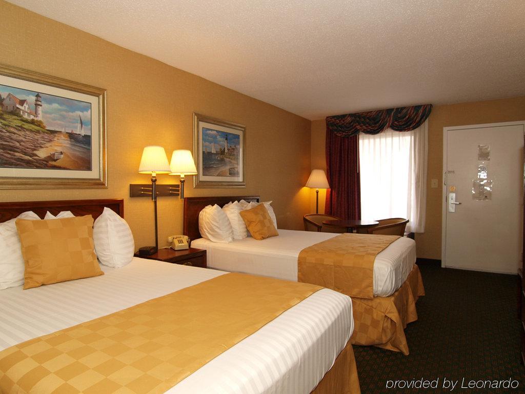 Best Western Salisbury Plaza Room photo