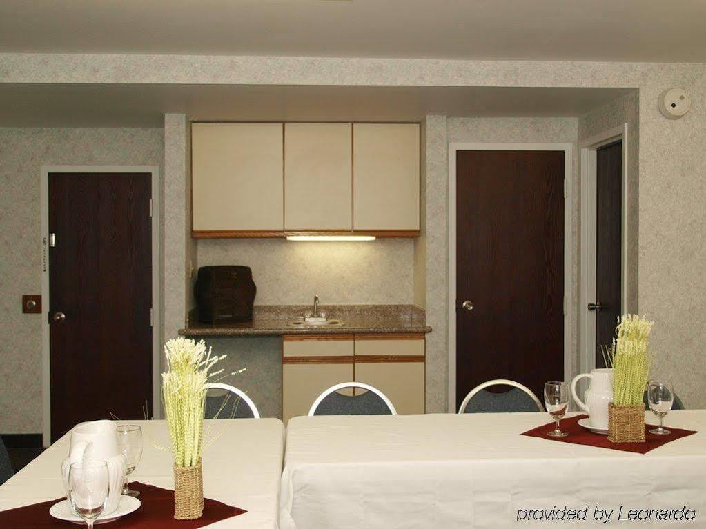 Best Western Salisbury Plaza Facilities photo
