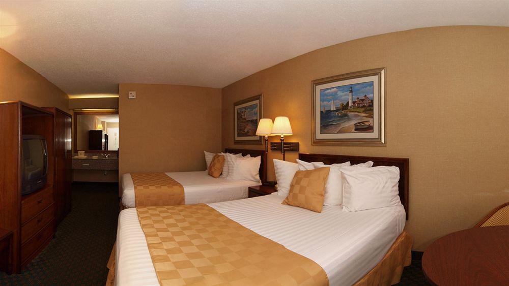 Best Western Salisbury Plaza Exterior photo