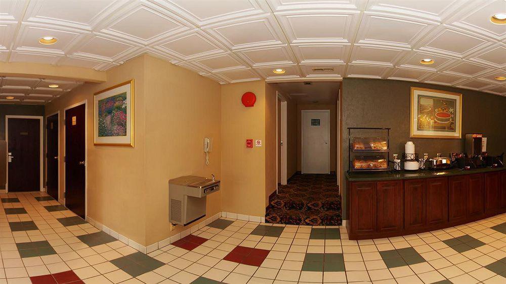 Best Western Salisbury Plaza Exterior photo